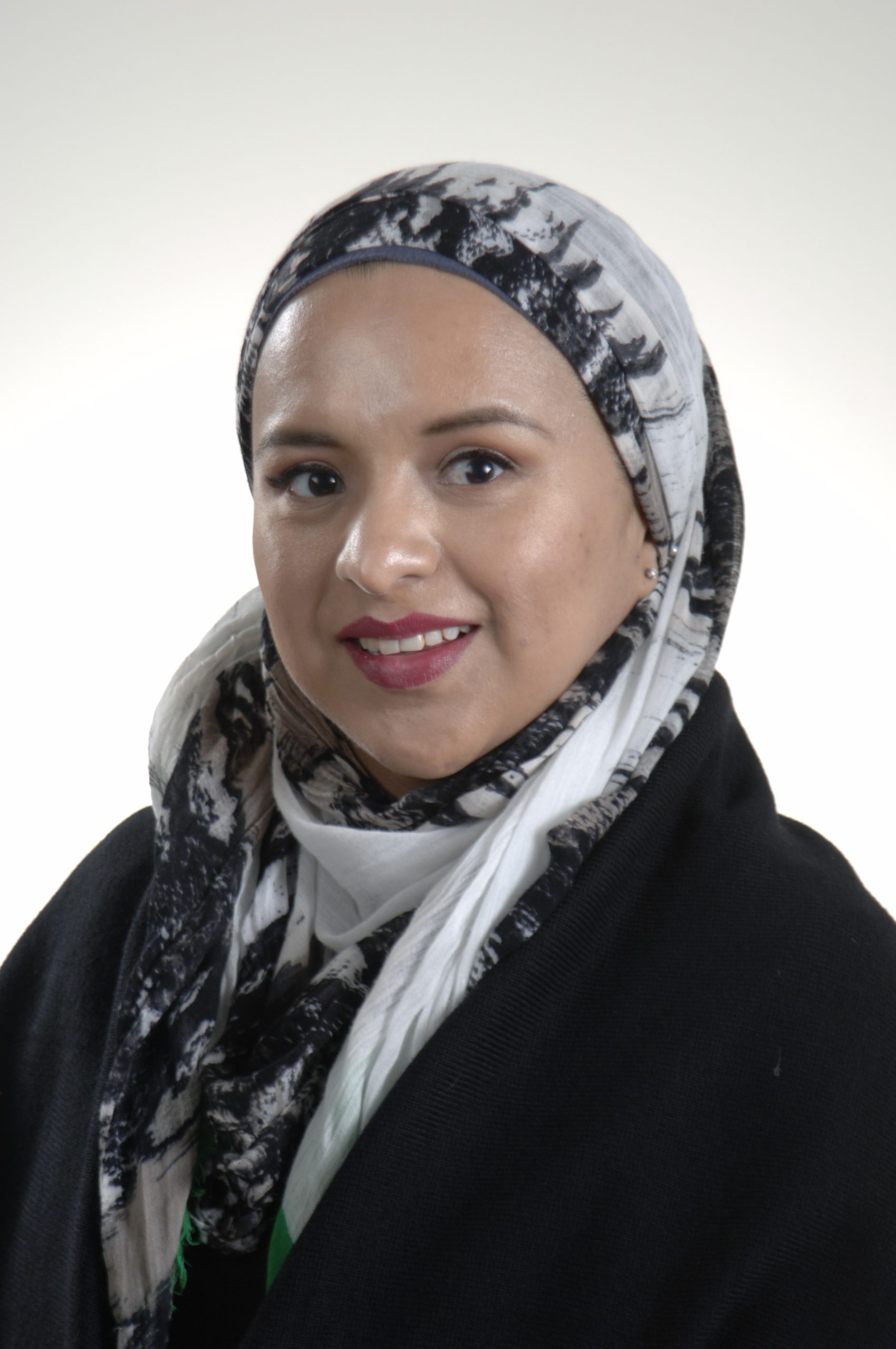 photo of Yara Tovar, MD