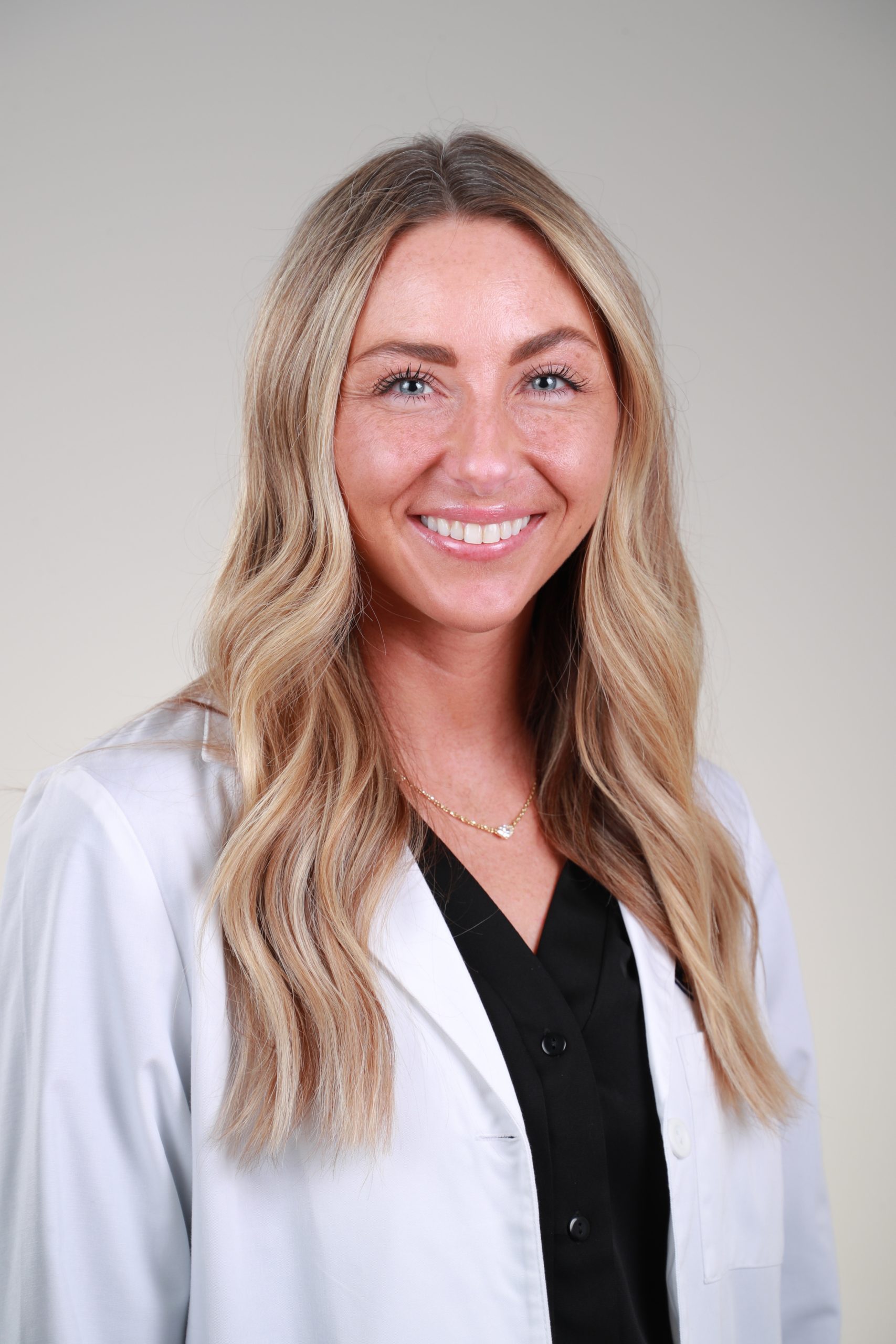 photo of Alaina Buraszeski, NP